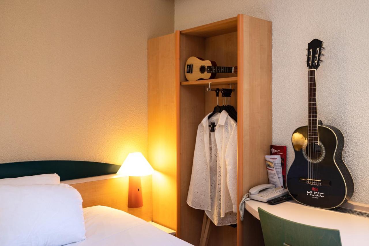 Hotel Ibis Autun Luaran gambar